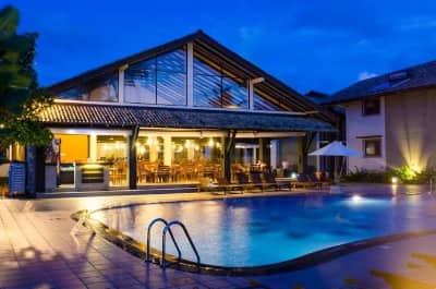 7 Day Sri Lanka Tour with 4 Star Hotels, Safari & Beach Stay
